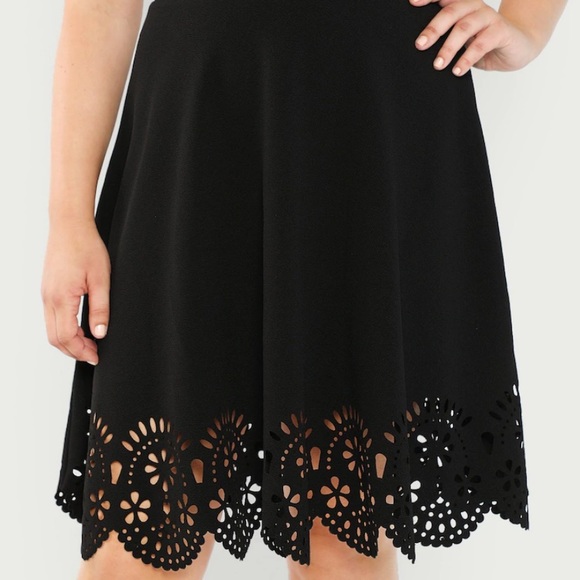 SHEIN Dresses & Skirts - 5/25Scallop Trim Laser Cut Skirt black knee length